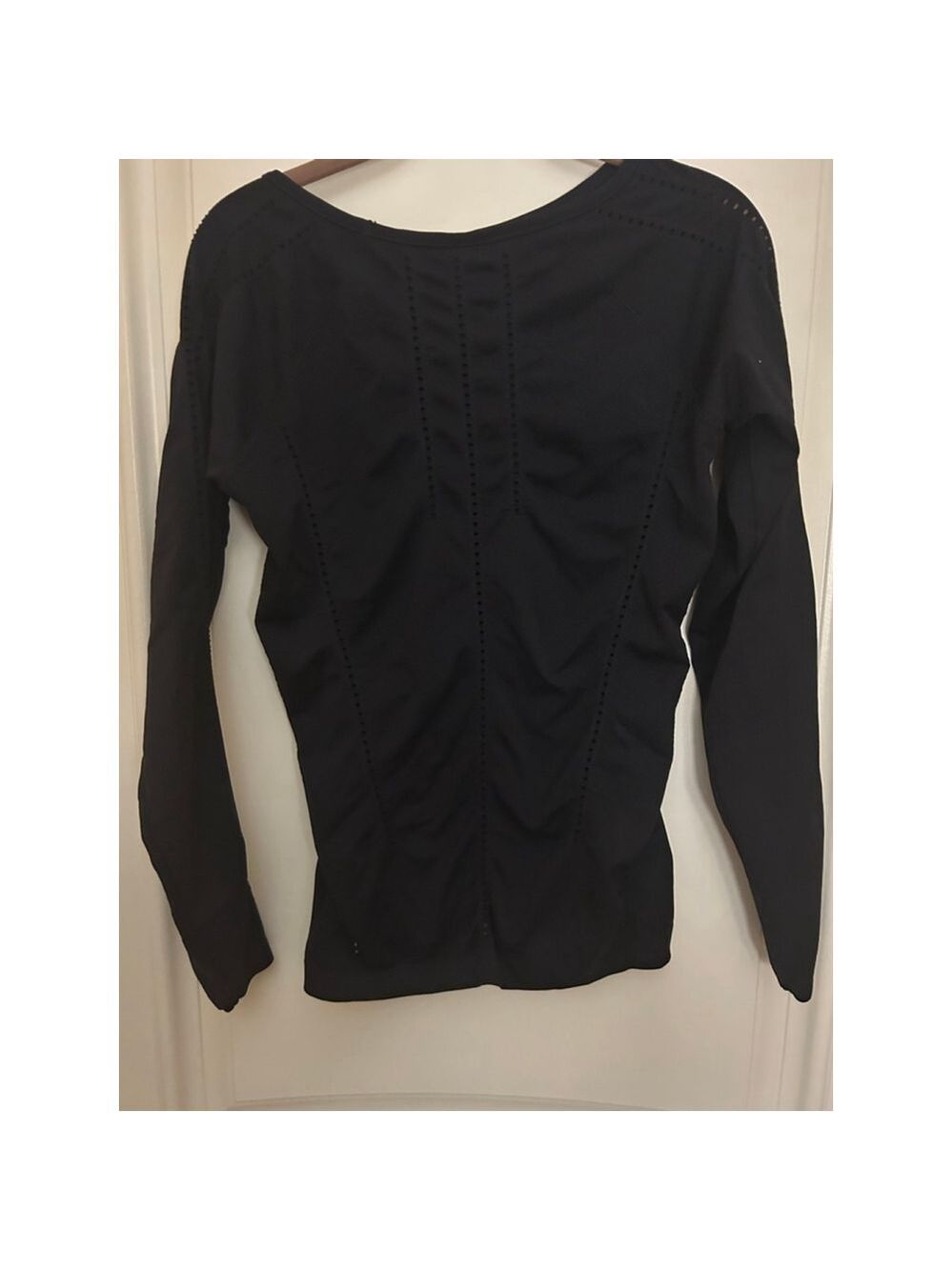 Women's Athleta Foothills Long Sleeve Performance Tee Black Large - Picture 5 of 8